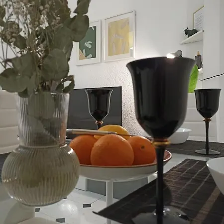 Alojamientovalencia-BARRIO RUZAFA Apartamento *